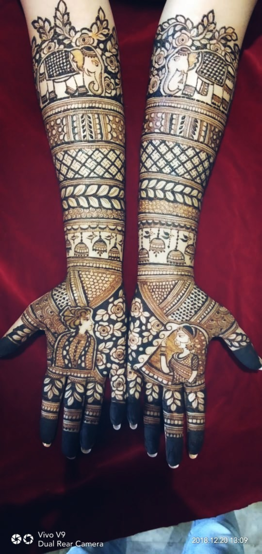 9 To 6 Women Bridal Mehandi Artist, Mumbai