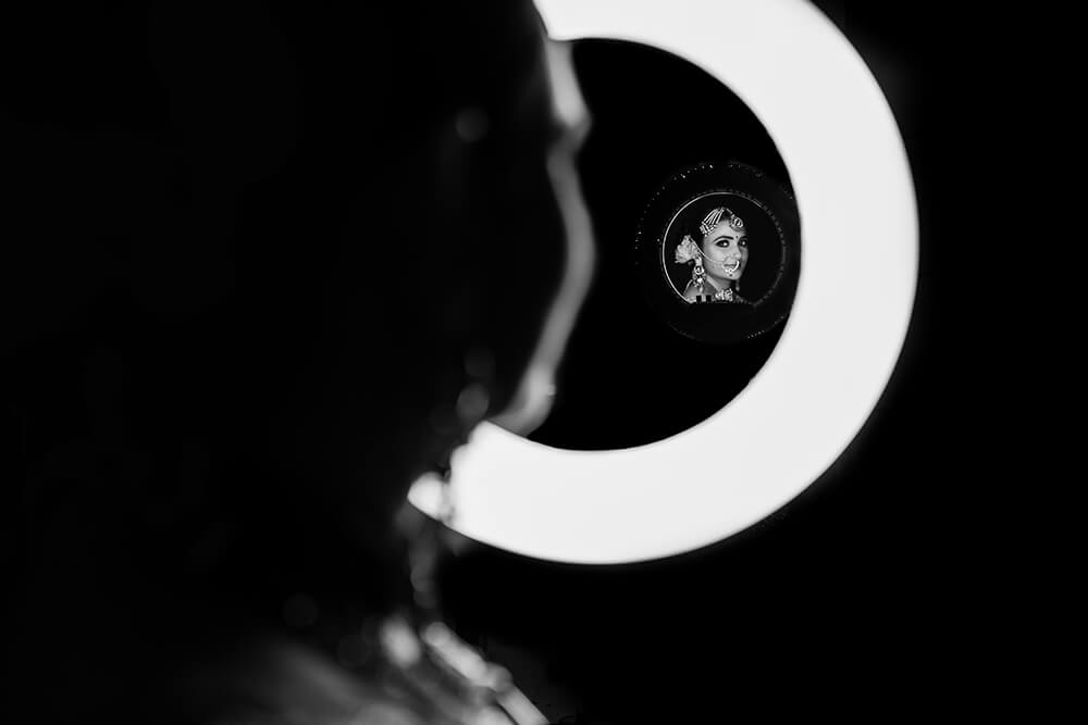 ring light photography ideas with mirror