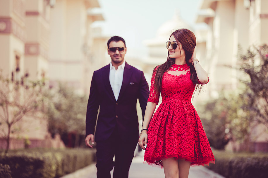 10 Pre-Wedding Photo Shoot Styling Inspirations - WeddingSutra Blog