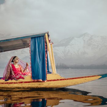 A whimsical bridal shoot against the snowy vistas of Kashmir that was straight out of a fairytale!