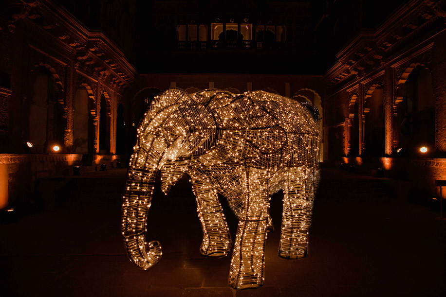 Glittering light elephant