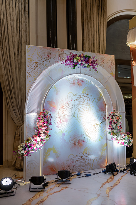 A revolutionary transformation that took place within 40 hours - this celestial-themed wedding reception had the glamour stakes soaring!