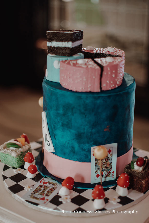 Alice in Wonderland decor theme