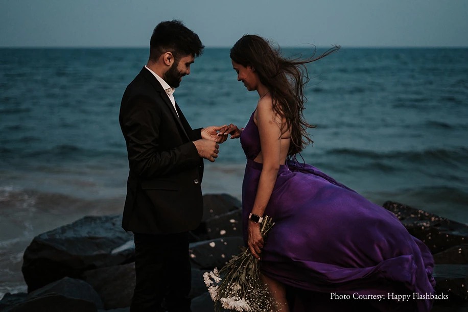 Ayushi and Aayush Beachside Pre-wedding Photoshoot