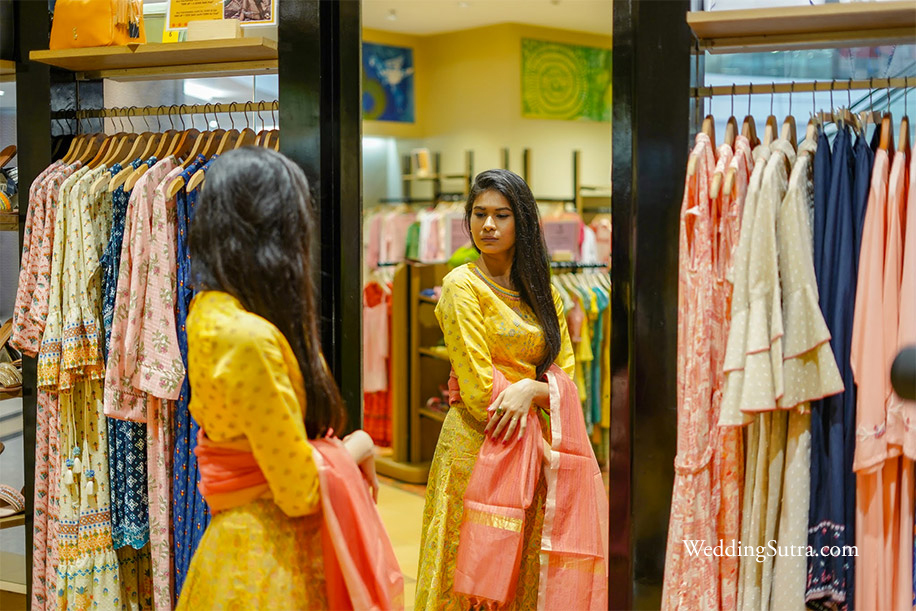 global desi bride and bridesmaid shopping at Phoenix Marketcity Mumbai