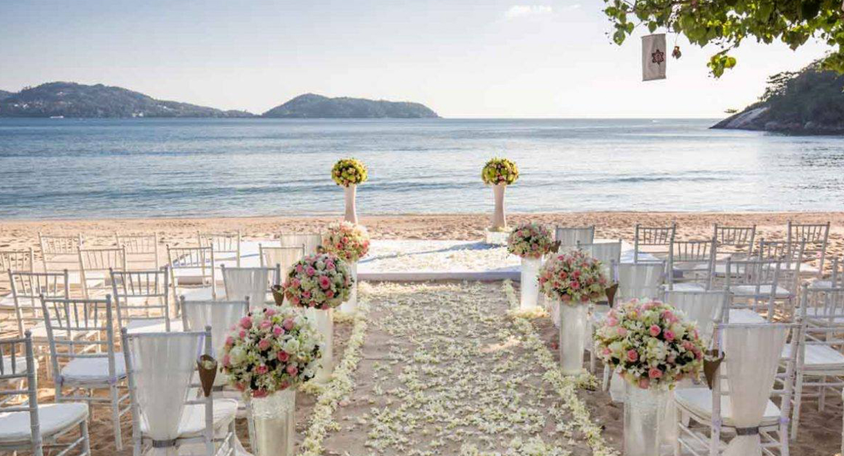 Destination wedding in Thailand