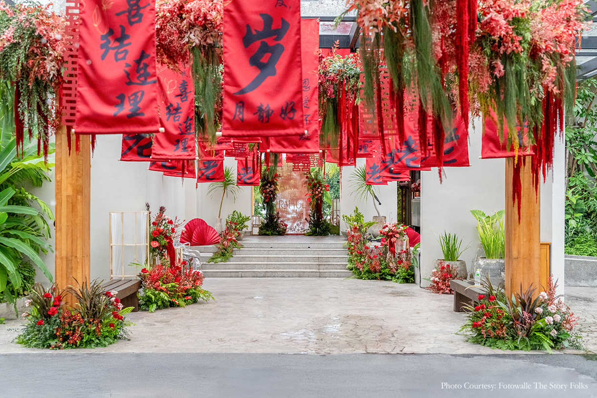 Annie and Rahul, Thailand