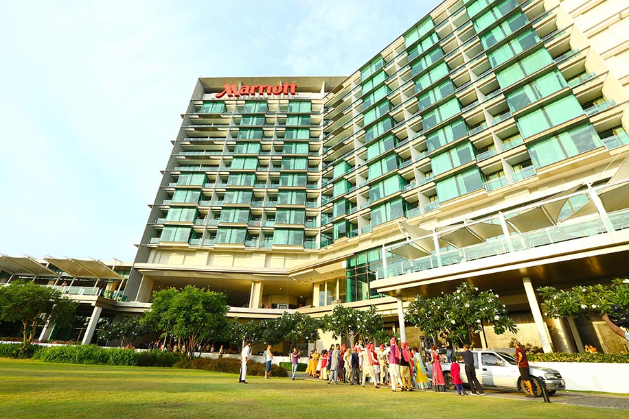 Eisha and Sanjay, Rayong Marriott Resort & Spa, Thailand