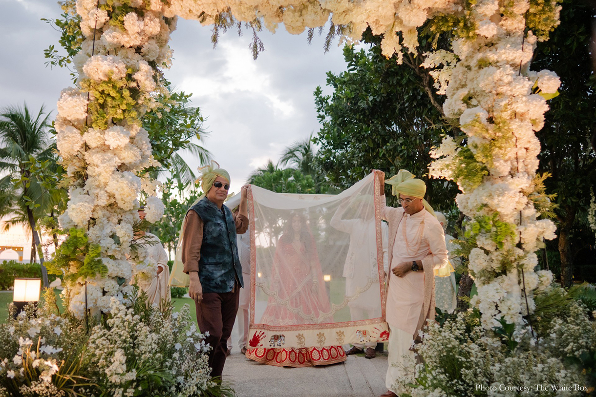 Meeta Gianani and Sohan Vaswani, Thailand