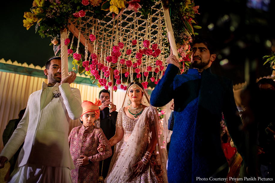 Bride Entry - Tanya and Kushal, Jagmandir Island Palace, Udaipur, Rajasthan