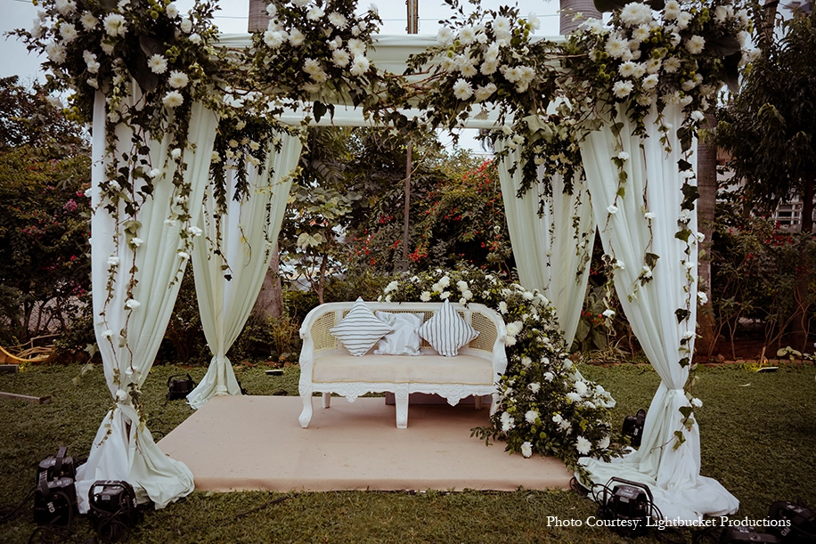 Aishwarya Mathuria and Yasaswi K, Bengaluru
