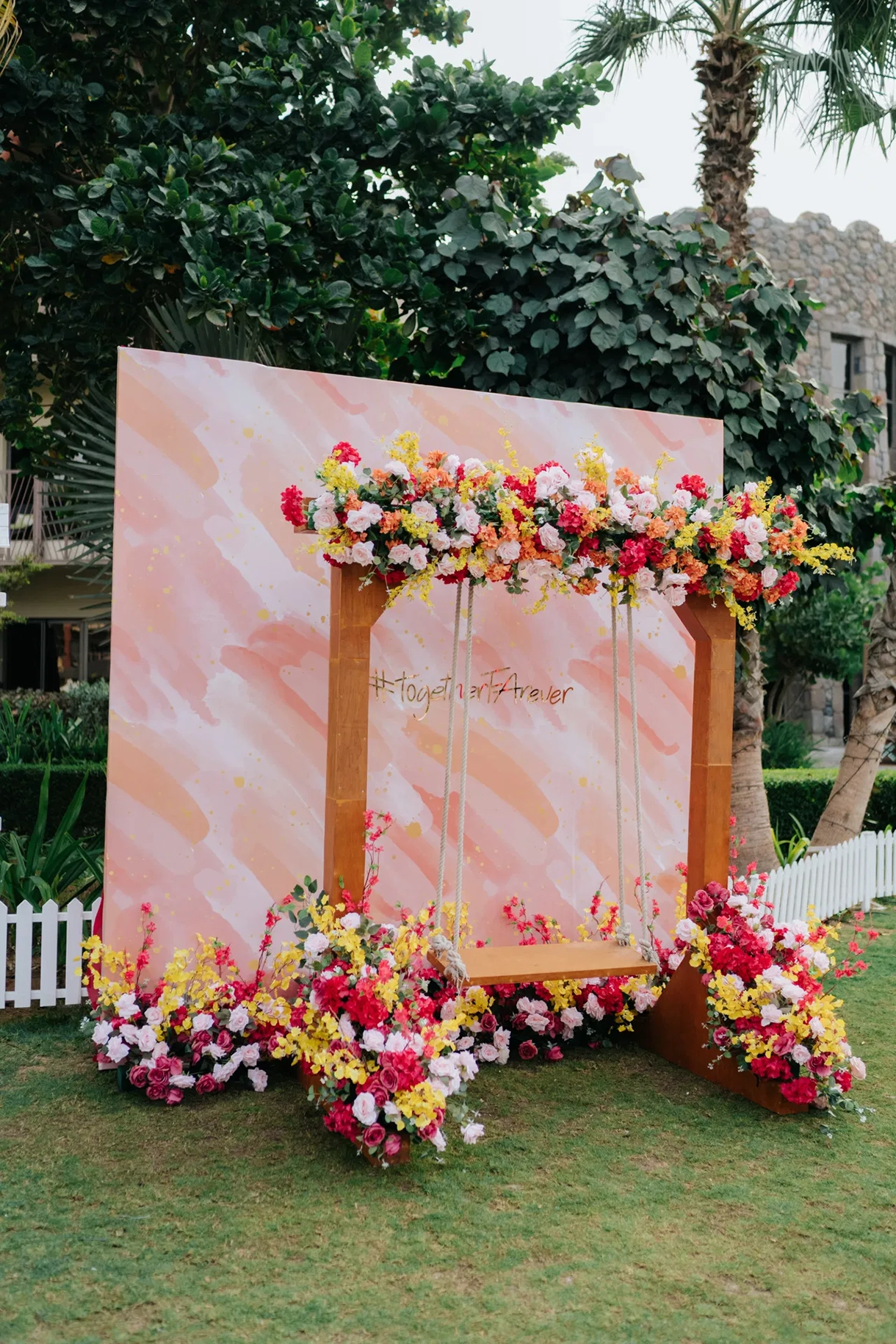 Falak and Aksh, Dubai