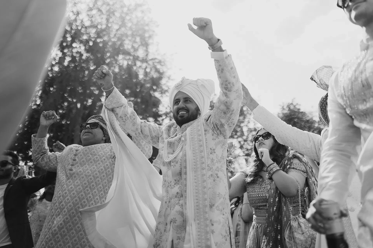 Falak and Aksh, Dubai