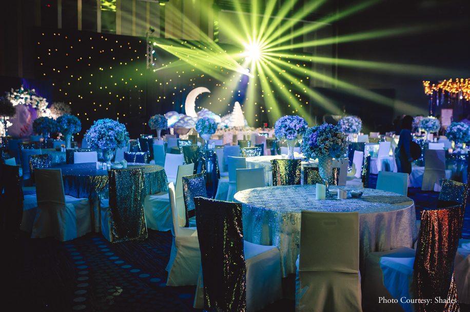 All the stars are closer. A glittering setup for a glamorous evening!