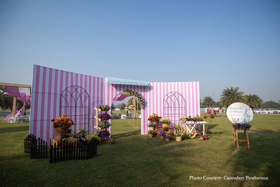 Hiral Mangrola and Bhargav Gandhi, Mumbai