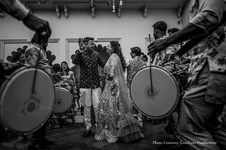 Couple entry theme by dhol tunes