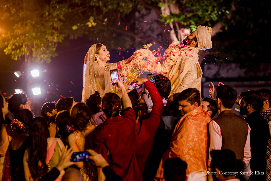 Brides and groom's sangeet performance