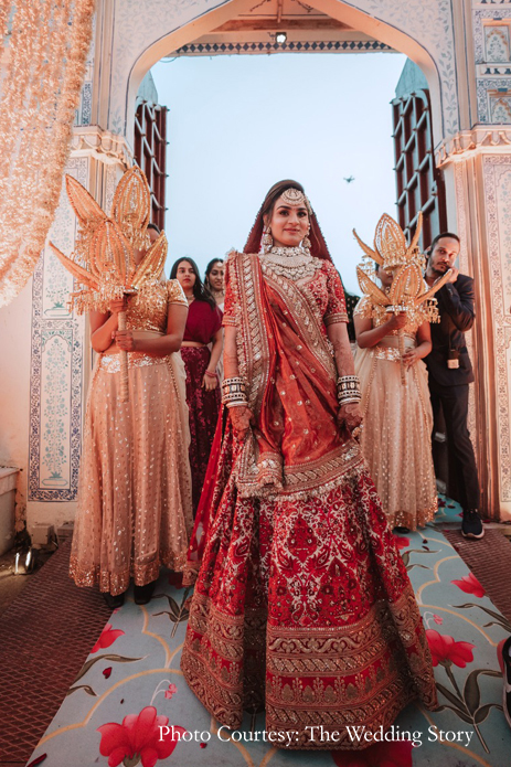 Bride in Sabyasachi lehenga at udaipur