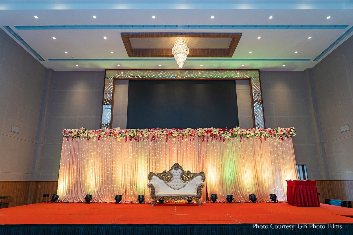 Sayali Kamat and Sarvesh Rangnekar, Pune