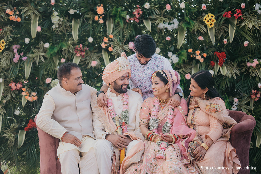 Trijya and Ankit, de Exotica Crest Resort & Spa, Shimla