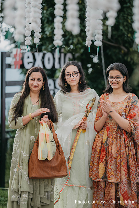 Trijya and Ankit, de Exotica Crest Resort & Spa, Shimla