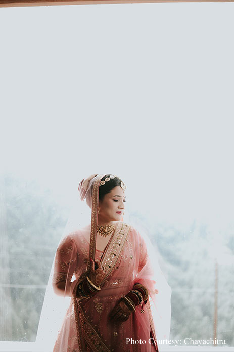 Trijya and Ankit, de Exotica Crest Resort & Spa, Shimla