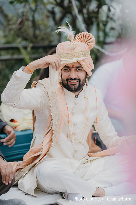 Trijya and Ankit, de Exotica Crest Resort & Spa, Shimla