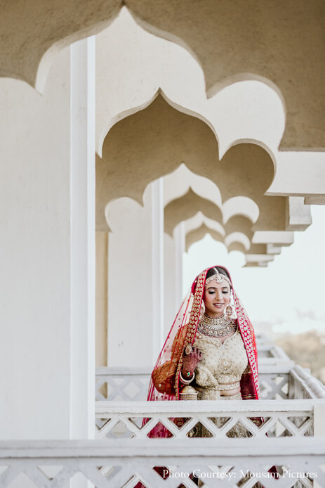 ivory lehenga that was paired with jewellery from Raabta by Rahul Luthra