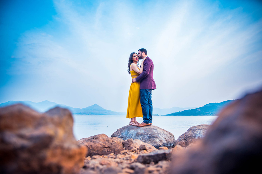 Top Wedding Photographers and their favourite Locations for Pre-Wedding  Photography - WeddingSutra Blog