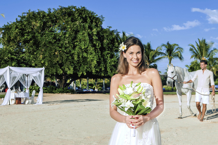 Sun, beaches and a lot more! Host a dreamy destination wedding at these ravishing Mauritius resorts