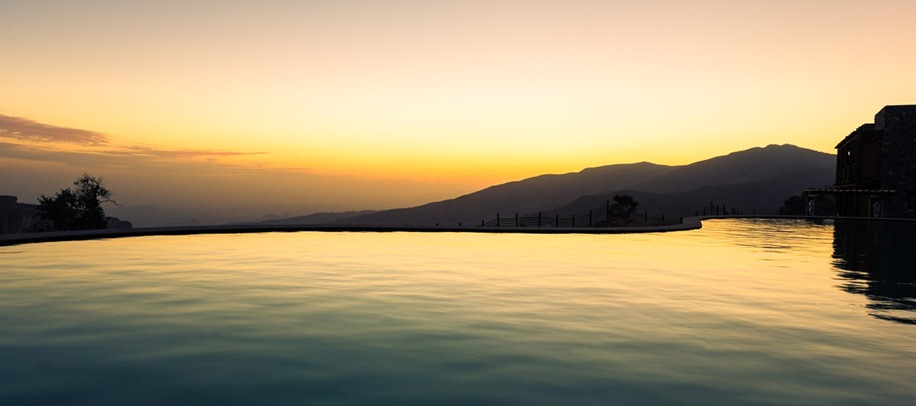 alilajabalakhdar-pool-sunrise-oman-conde-nast-traveller-29aug14-pr_1440x960
