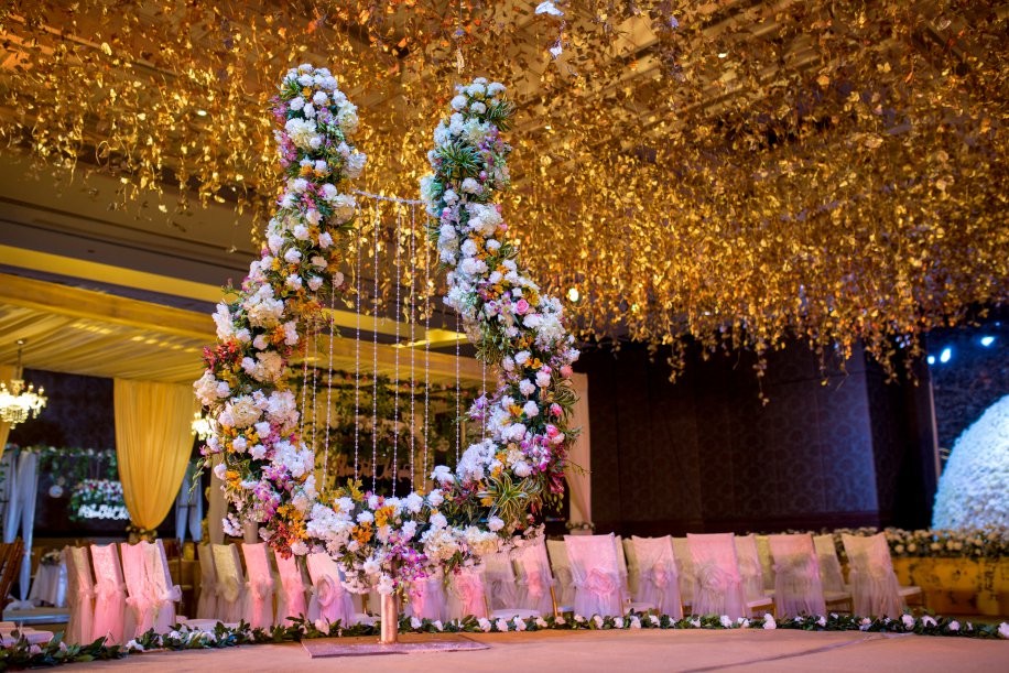 Enchanted Garden Theme Engagement Ceremony Planned by A-Cube Project