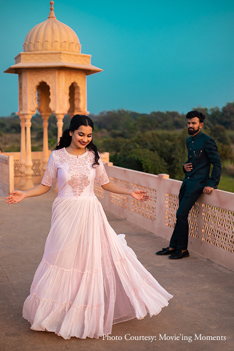 Ronit and Dhwani's pre-wedding photoshoot was packed with fun poses in a boat, garden, a quirky library, and more