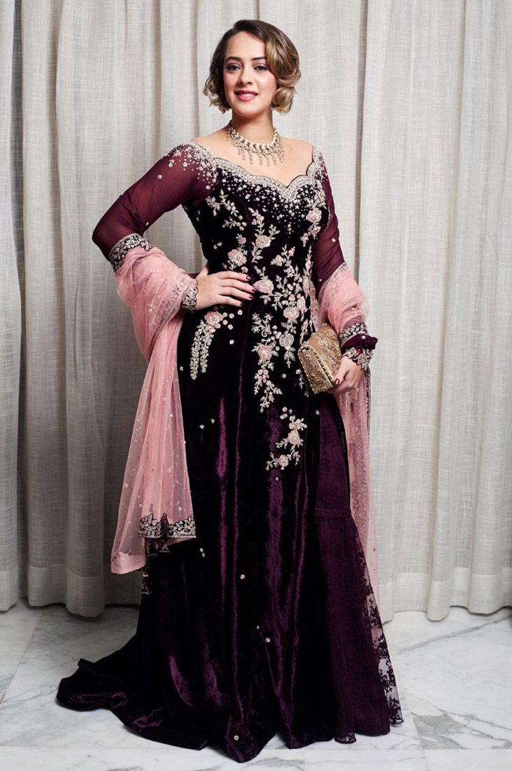 Hazel Keech in Dolly J