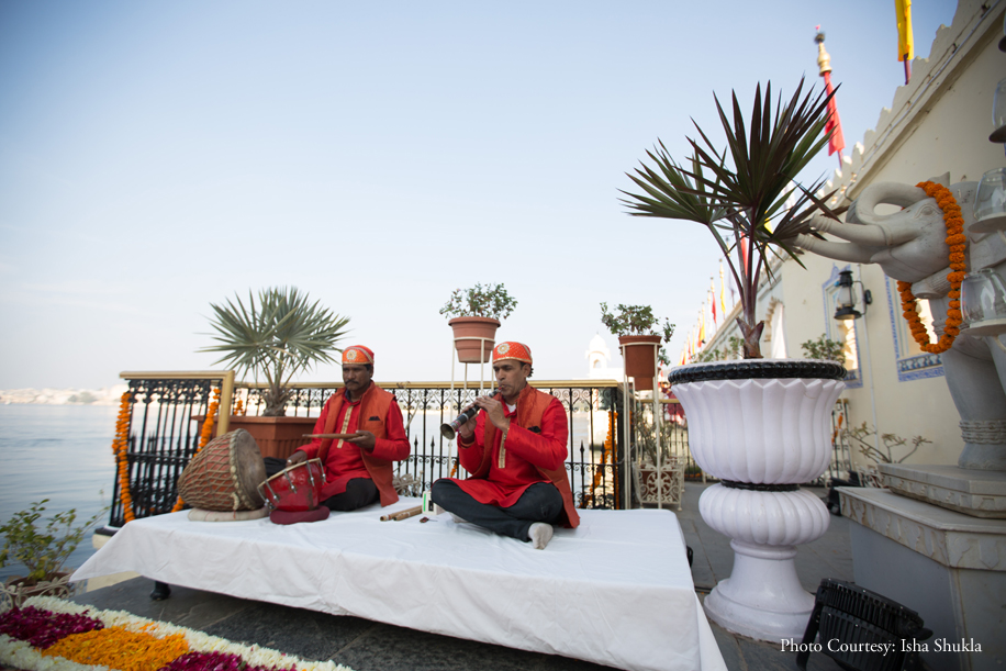 This Udaipur Wedding in the Middle of Lake Pichola Will Take Your Breath Away