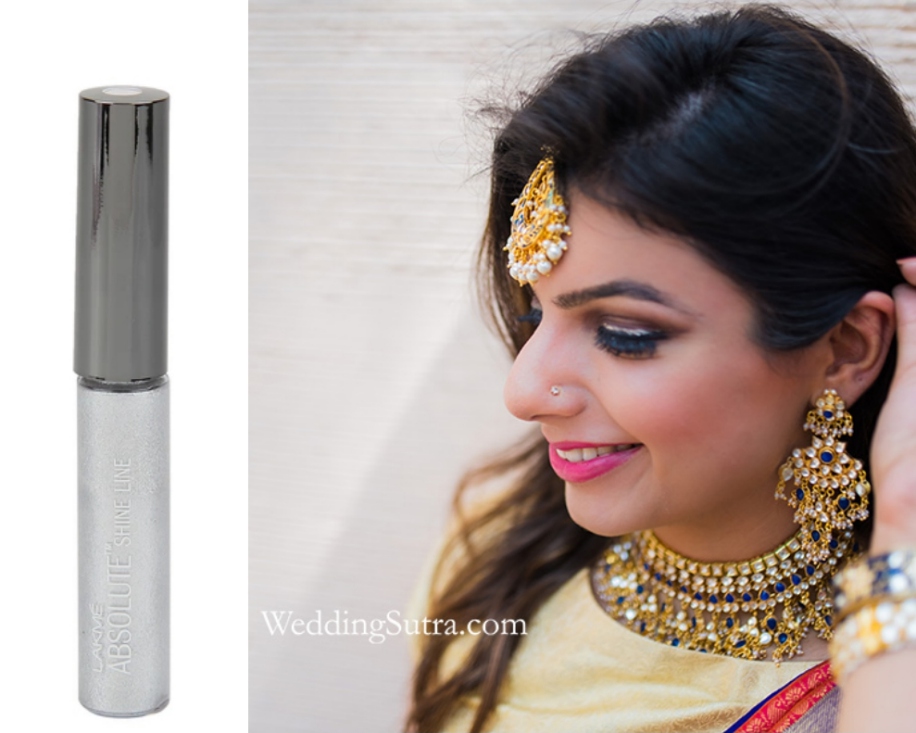 Lakme Absolute Shine Line Eye Liner in Silver