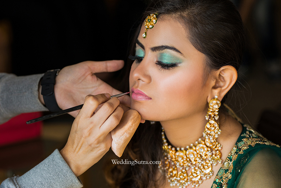 Lakmé Absolute Bridal Beauty Trends – Jade Green Eyeshadow