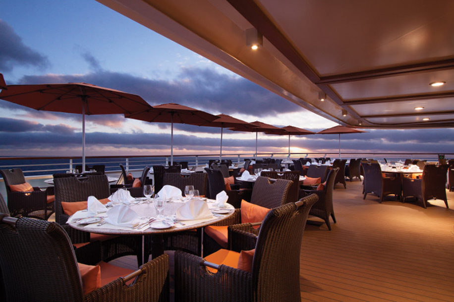 Oceania Cruises - Terrace Café Patio
