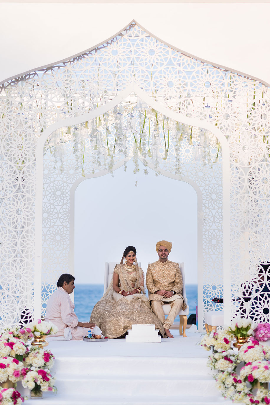 Oman as the Backdrop for Your Stunning Wedding Portraits