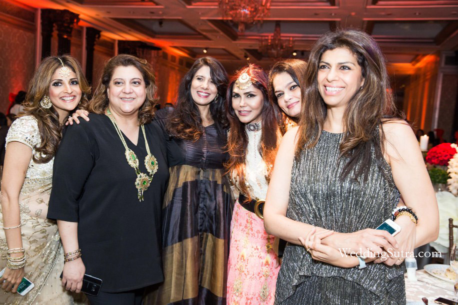 Tanaz Doshi, Bhairavi Jaikishan, Colleen Khan, Nisha JamVwal, Suzanne Pillai and Zeba Kohli at WeddingSutra Influencer Awards 2018